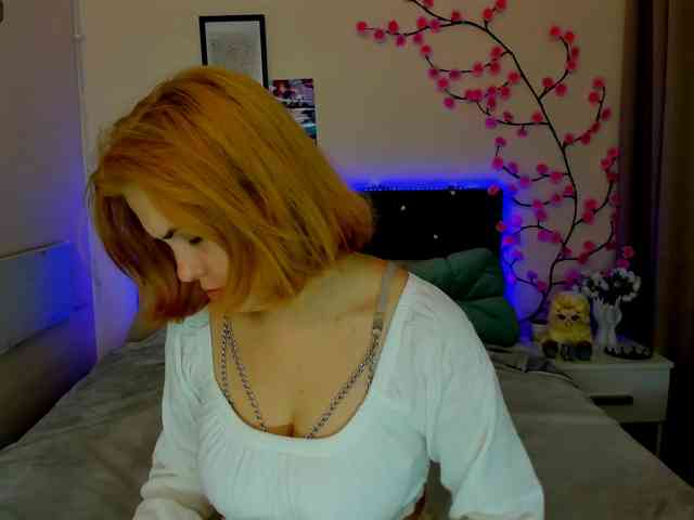 DellaRowwe webcam