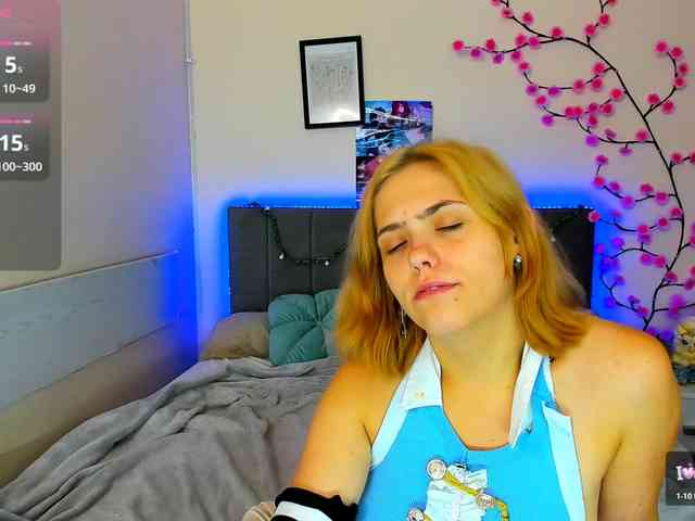 DellaRowwe webcam