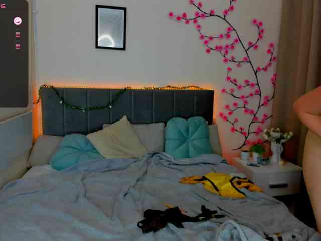 DellaRowwe webcam