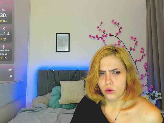 DellaRowwe webcam
