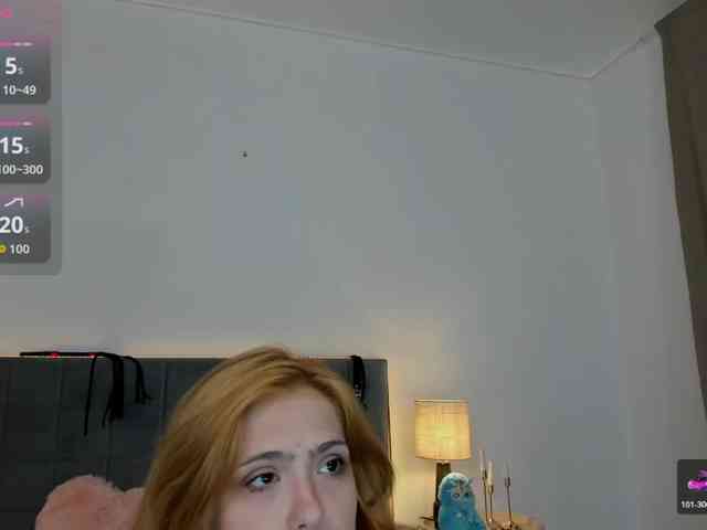 DellaRowwe webcam