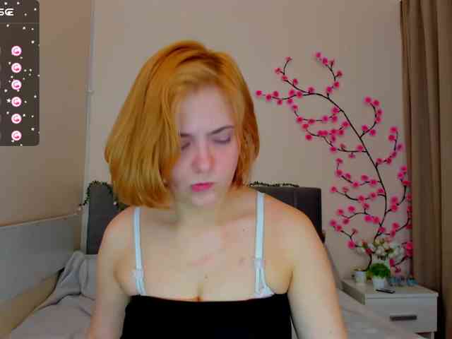 DellaRowwe webcam