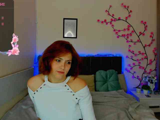 DellaRowwe webcam