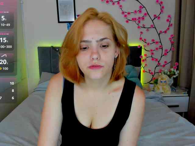 DellaRowwe webcam