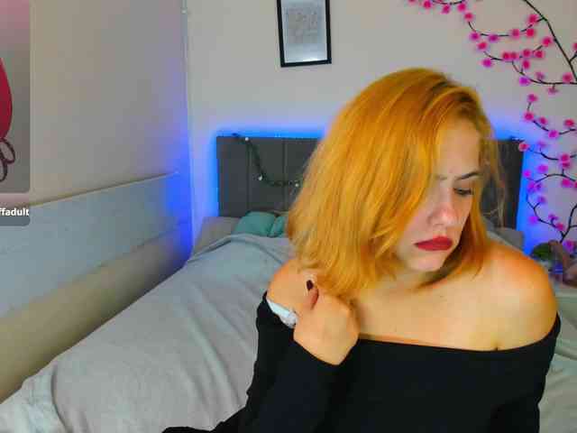 DellaRowwe webcam