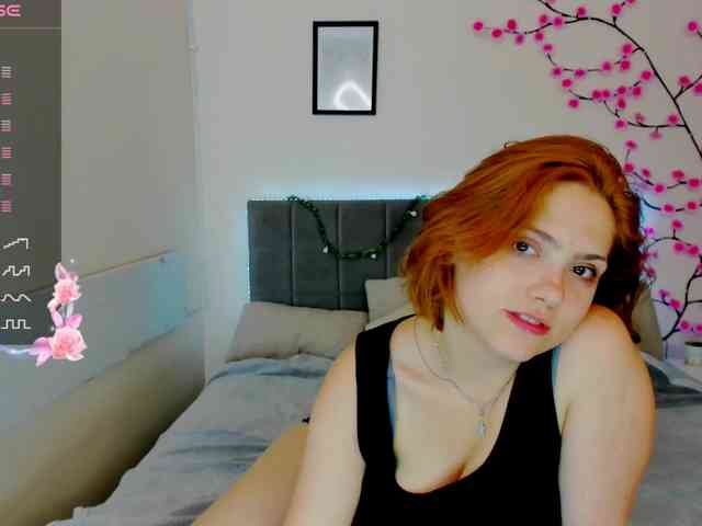DellaRowwe webcam