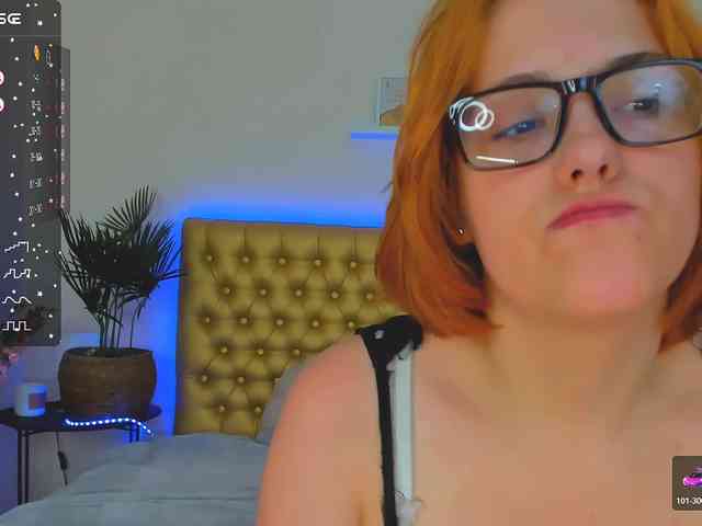 DellaRowwe webcam