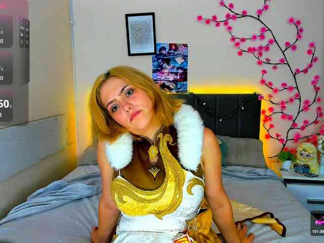 DellaRowwe webcam