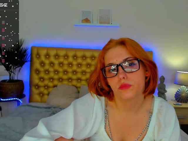 DellaRowwe webcam