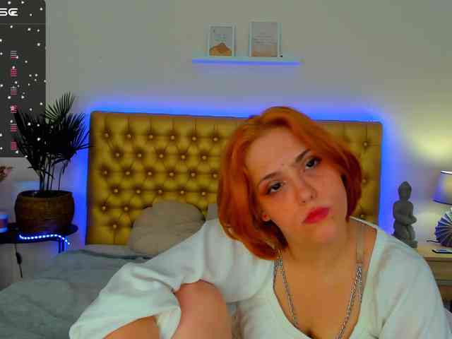 DellaRowwe webcam