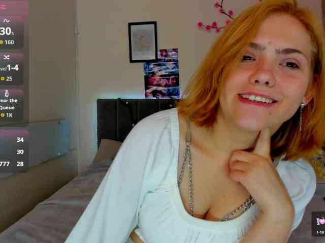 DellaRowwe webcam