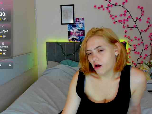 DellaRowwe webcam