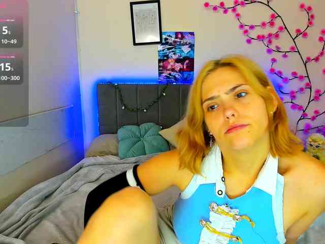 DellaRowwe webcam