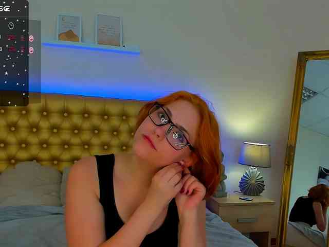 DellaRowwe webcam