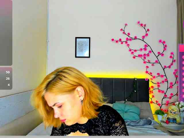 DellaRowwe webcam