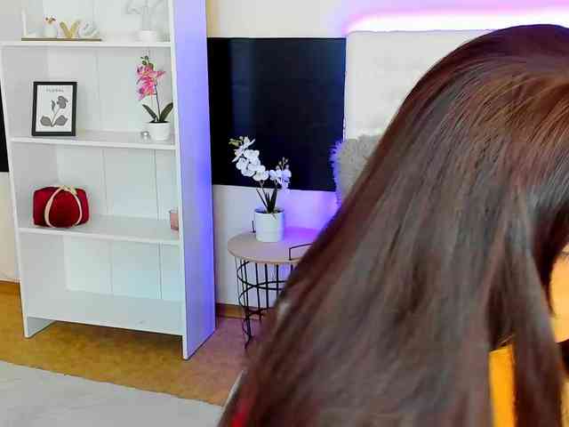 DellaRowwe webcam