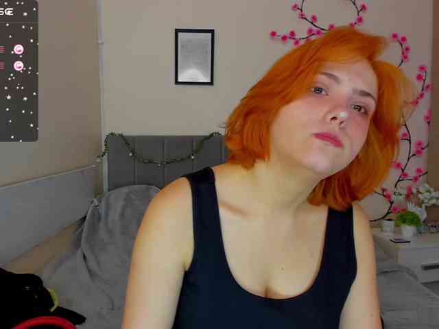 DellaRowwe webcam