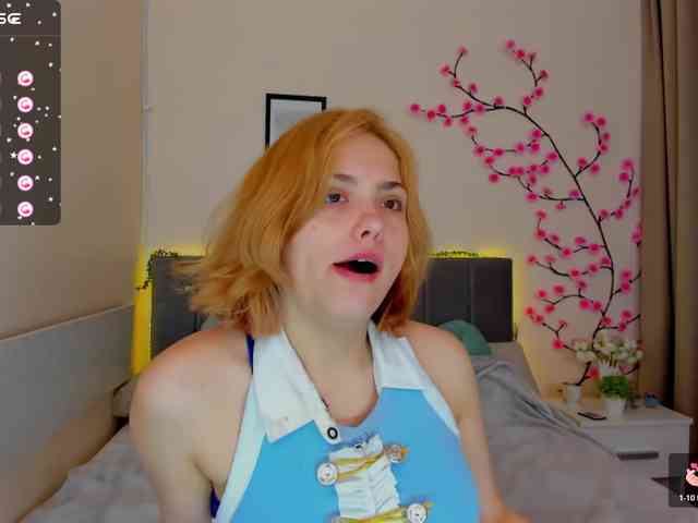 DellaRowwe webcam
