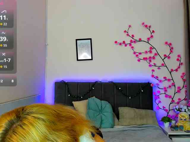 DellaRowwe Live Webcam on BongaCams