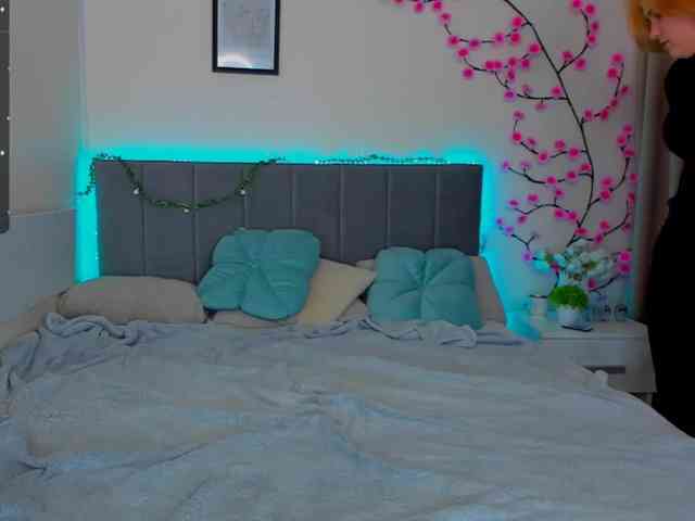 DellaRowwe webcam