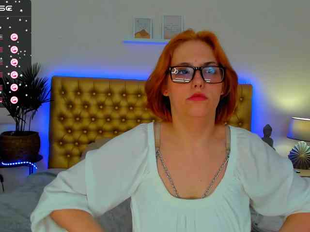 DellaRowwe webcam