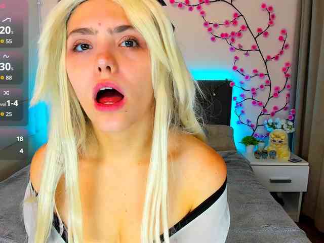 DellaRowwe webcam