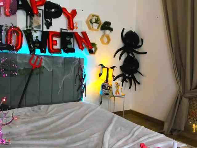 DellaRowwe