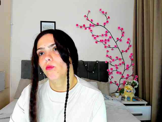 DellaRowwe webcam