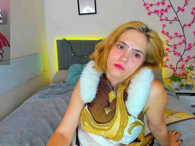 DellaRowwe webcam