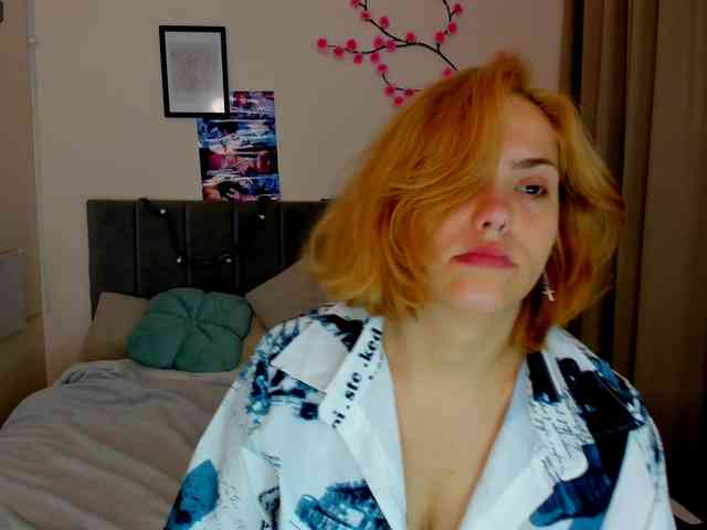 DellaRowwe webcam