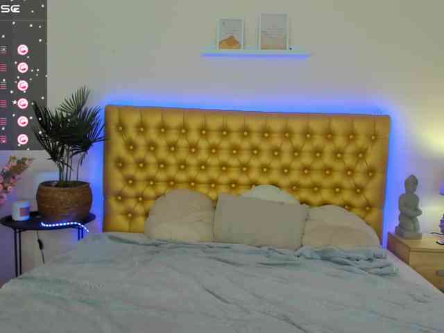 DellaRowwe webcam