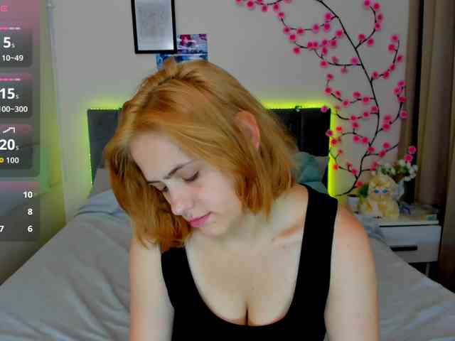 DellaRowwe webcam