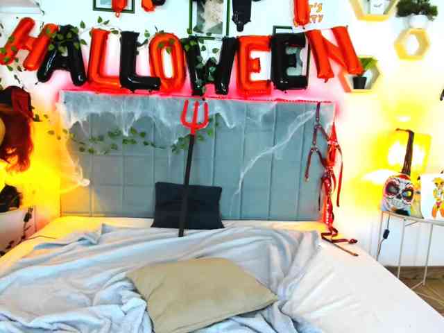 DellaRowwe webcam