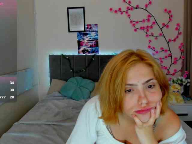 DellaRowwe webcam