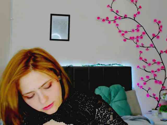 DellaRowwe webcam