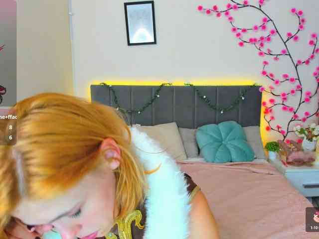 DellaRowwe webcam