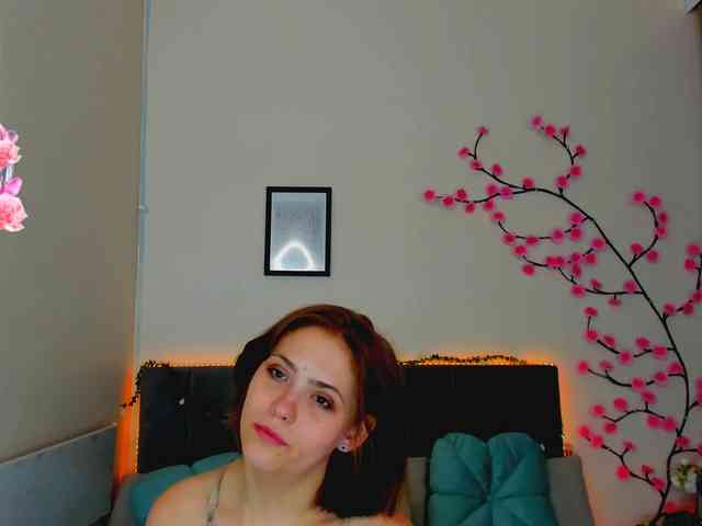 DellaRowwe webcam