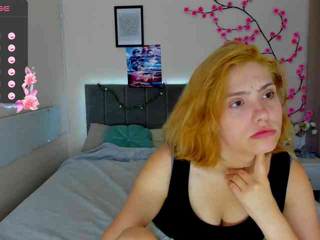 DellaRowwe webcam