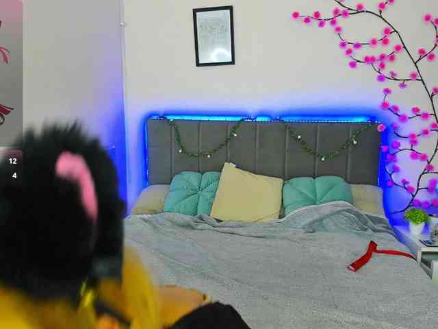 DellaRowwe webcam