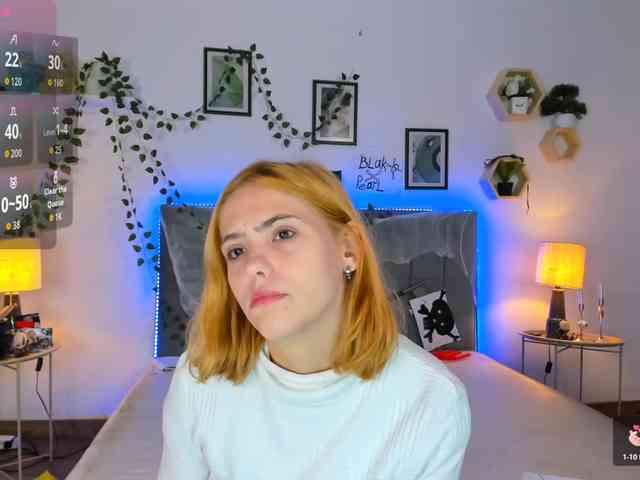 DellaRowwe webcam