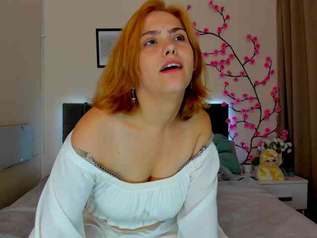 DellaRowwe webcam