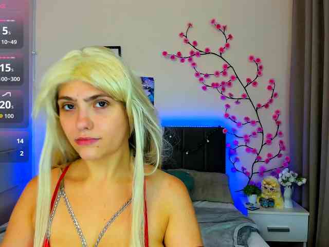 DellaRowwe webcam
