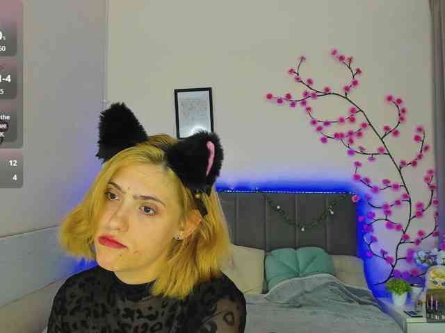 DellaRowwe webcam