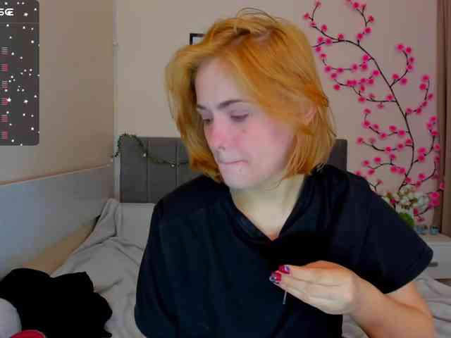 DellaRowwe webcam