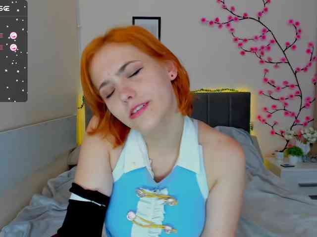 DellaRowwe webcam