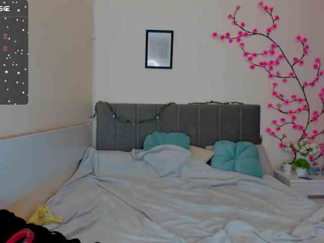 DellaRowwe webcam