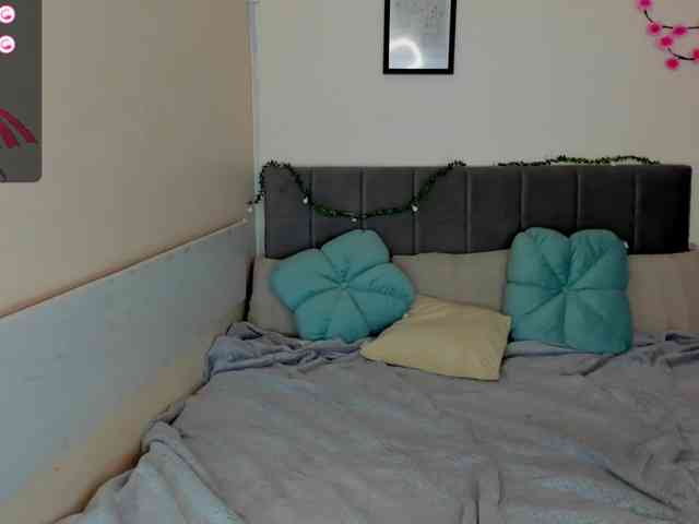 DellaRowwe webcam