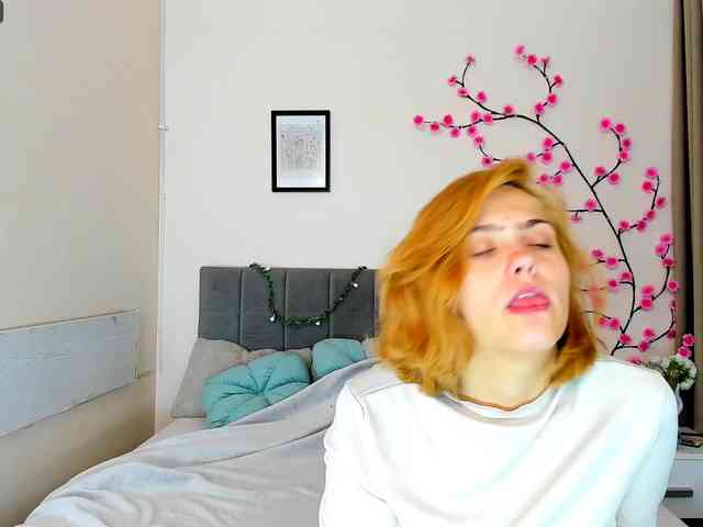 DellaRowwe webcam