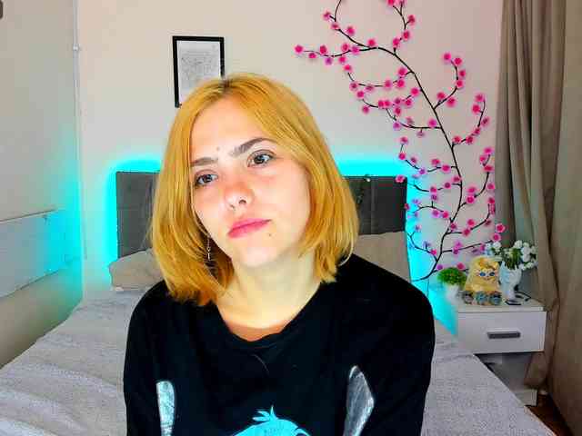 DellaRowwe