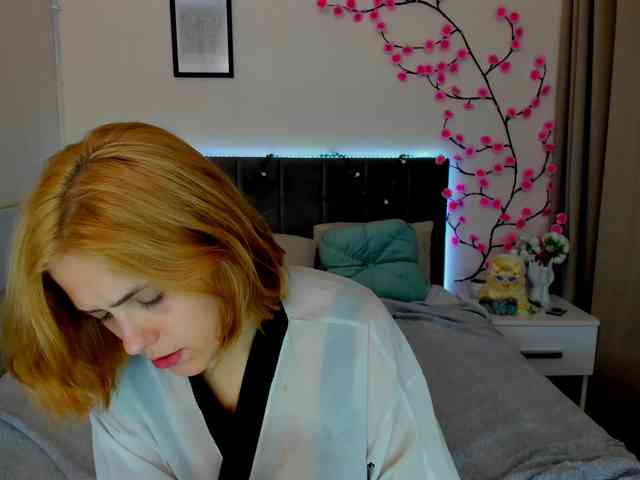 DellaRowwe webcam
